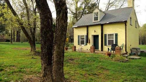 Servant cottage at Fall Hill